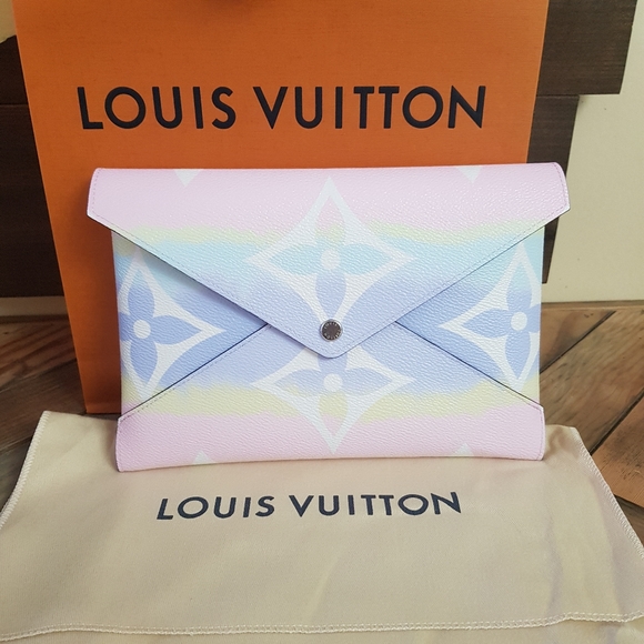 Louis Vuitton Handbags - Louis Vuitton Escale Kirigami Large Pouch